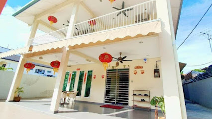 Elderly Gardens Care Centre KG CHERAS BARU