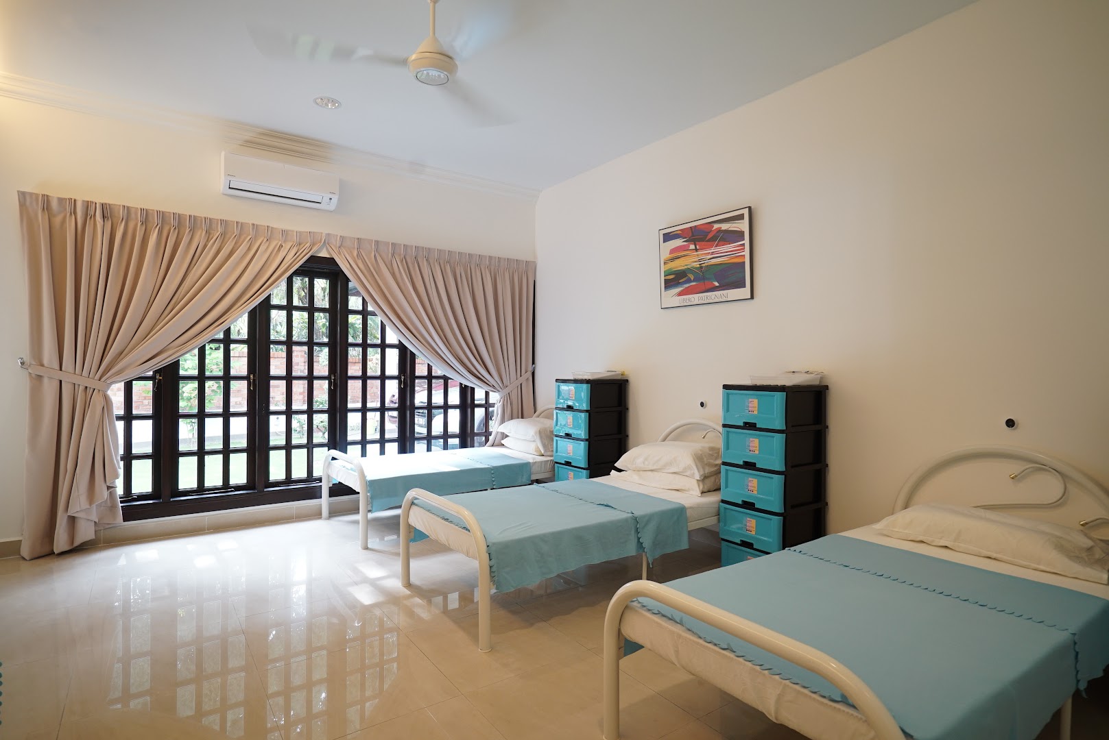 Pusat Jagaan Warga Tua Elyon photo 2